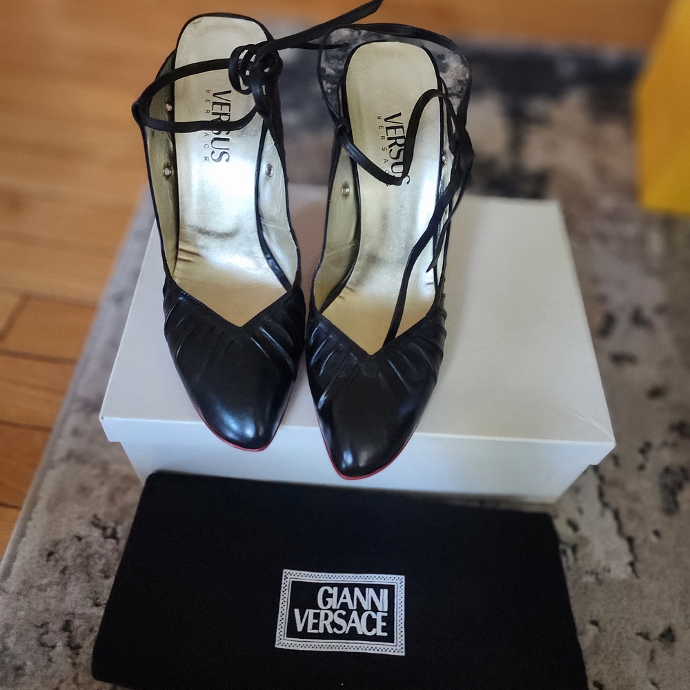 Versace Elegant Black Heels with Red Trim